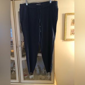 Vince excellent condition 100% silk navy blue track pants size XS